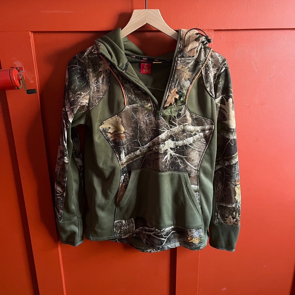 SHE camouflage half zip women’s jacket Medium